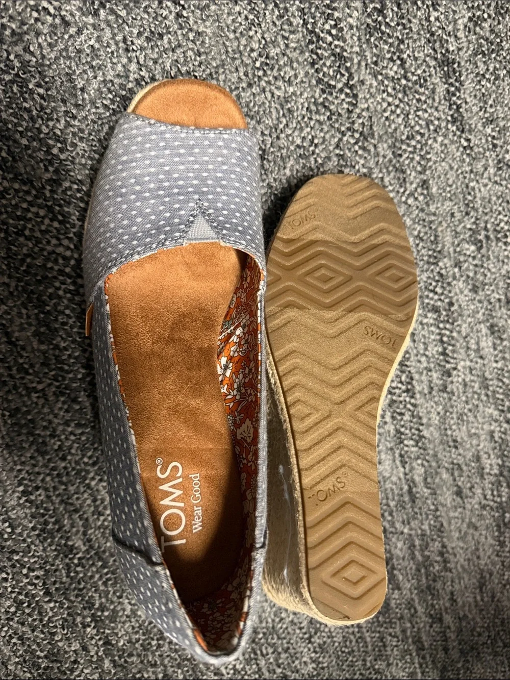 TOMS Gray / Blue Dotted Peep-Toe Flats